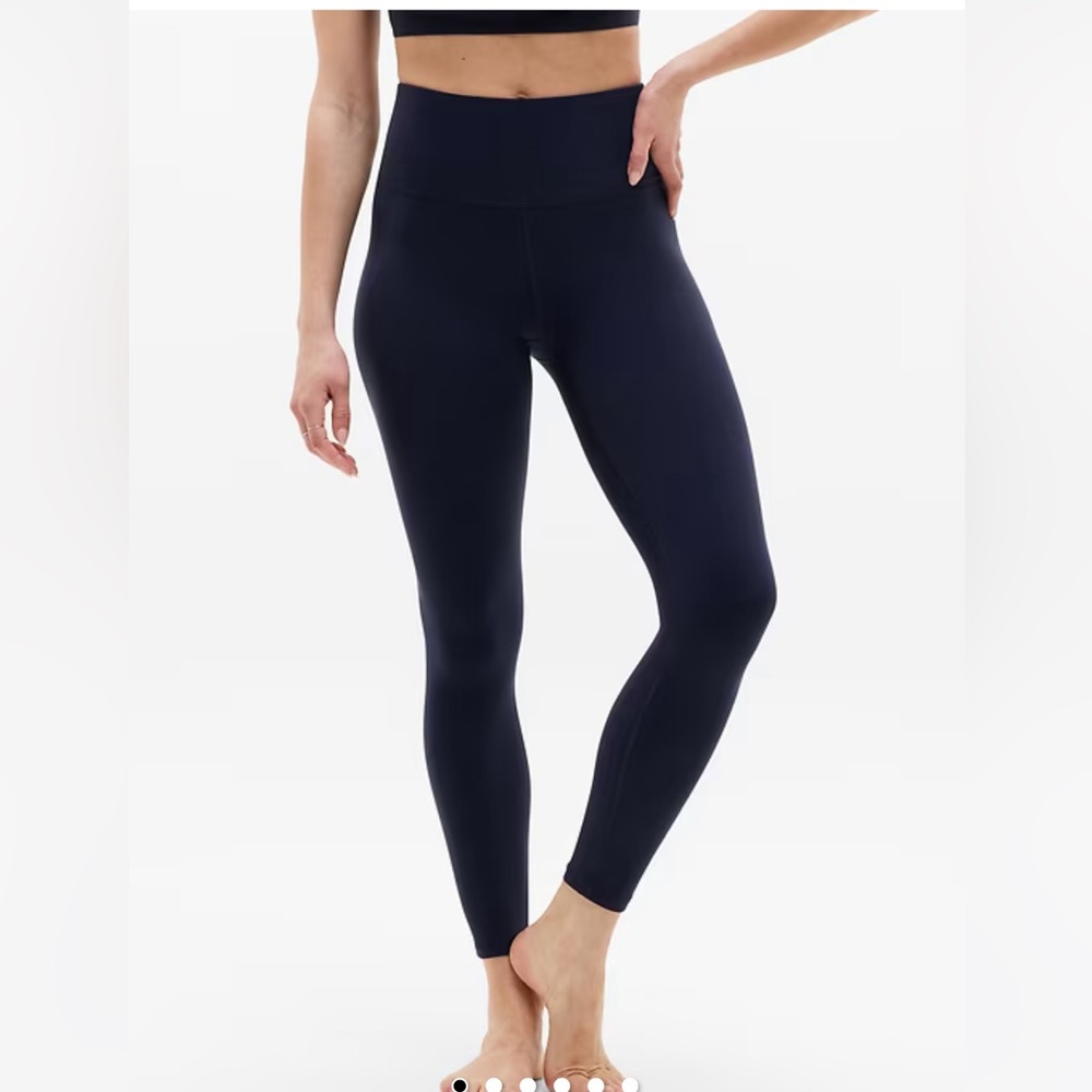 NWOT Athleta Ultra High Rise Elation 7/8 Tight Navy Size Medium